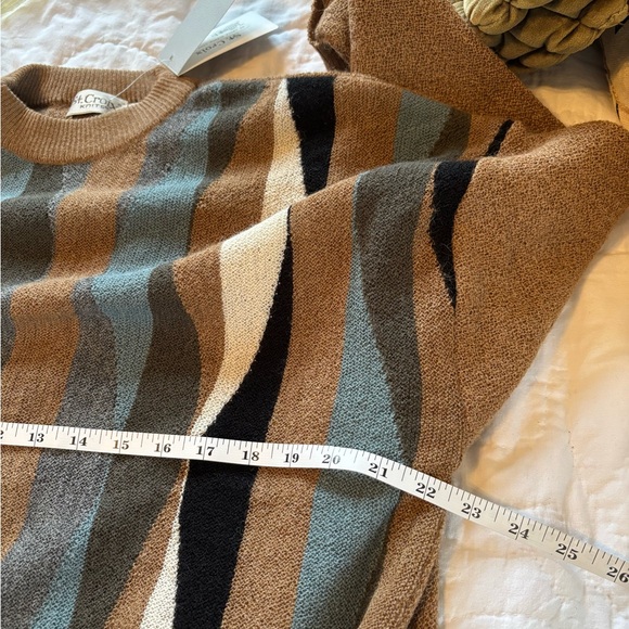 St. Croix Alpaca Sweater - Picture 10 of 12